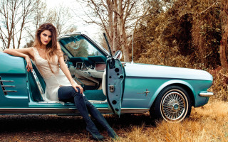 Aramenta vail blue car field - contemporary free wallpaper for desktop