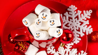 Red bowl marshmallows snowmen christmas - brian snøddy free wallpaper