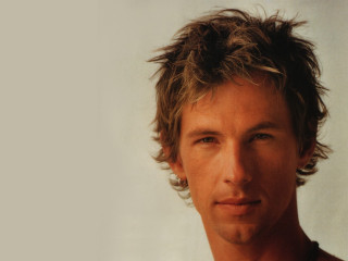 Man tie shirt portrait white - a tie and a shirt free wallpaper