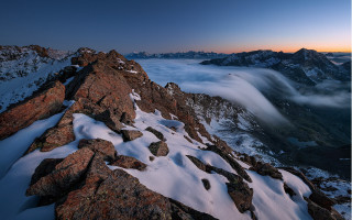 Mountain clouds mist beach city - mist free wallpaper