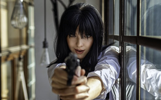 Woman aiming gun cosplay portrait - cosplay free wallpaper