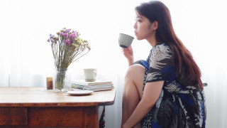 Woman coffee flower stilllife portrait - magazine free wallpaper