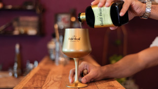 Person pouring drink wine glass - a wine glass free wallpaper