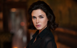 Woman black hair blue eyes 2 - a candle free wallpaper