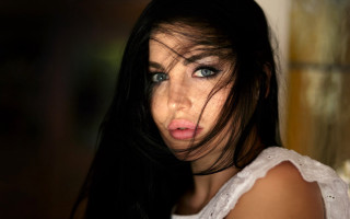 Woman longhair white shirt wind 2 - a face free wallpaper