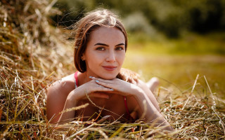 Woman field blurry dandelion smile - daphne mcclure free wallpaper