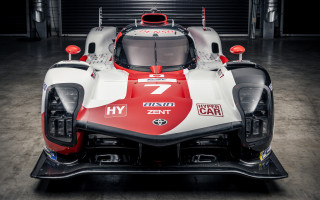 Ai mitsu garage stripe digital - a garage free wallpaper