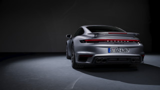 Silver porsche 9117 dark room - the back free wallpaper