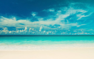 Beach blue sky white sand 5 - ocean free wallpaper