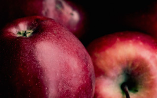 Red apple green apple black - chromatic free wallpaper