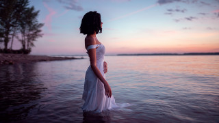 Woman white dress water sunset - cinematic photography free wallpaper