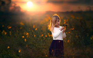 Little girl flowers sunset cake - claire hummel free wallpaper for desktop