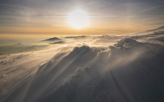 Mountain range sunshine clouds lake - the cloud and the sun free wallpaper