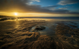 Rock sand beach sunset clouds - the cloud above free wallpaper