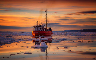 Ice float sunset boat clouds - ice free wallpaper