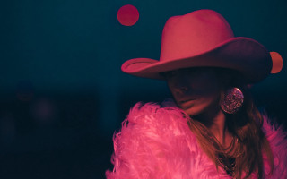 Pink feather coat moon portrait - daphne allen free wallpaper