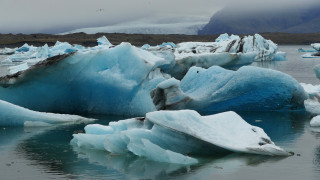 Iceberg lake mountains bird ecological - over them free wallpaper