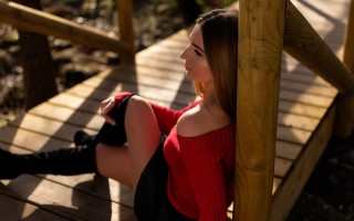 Woman sitting tiltshift fashion brownhair - a wooden platform free wallpaper
