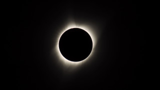 Solar eclipse sky dark background - a solar eclipse free wallpaper