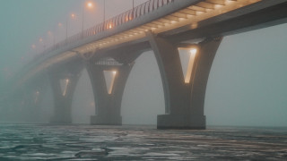 Bridge fog lit water matte - the air above free wallpaper