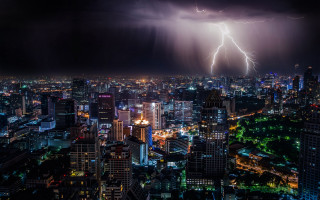 Lightning city night skyline tokyo - thunderstorm free wallpaper
