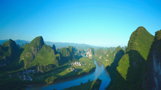 Lush valley river mountains forest - cui bai free wallpaper for desktop