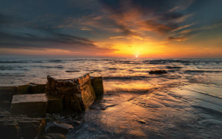 Sunset ocean wood beach puzzle - broken free wallpaper for desktop