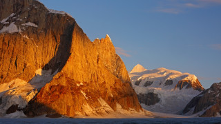 Mountain snow blue sky clouds 2 - derek chittock free wallpaper
