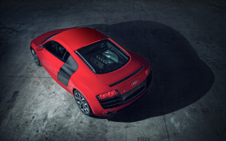 Red car night parking black - a black stripe free wallpaper