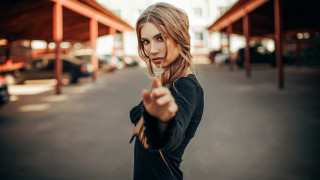 Woman pointing building car neo - neo free wallpaper