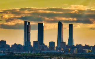 City skyline cloudy dusk orange - cityscape free wallpaper