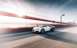 Bugatti highway sky redlight panfuturism - a highway free wallpaper