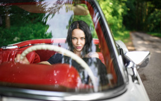 Woman red car window steering - the steering wheel free wallpaper for desktop