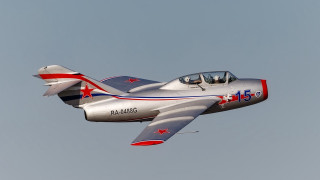 Silver airplane stripes star cobra - a silver airplane free wallpaper
