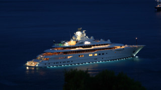 Large white boat night lights - exekia free wallpaper