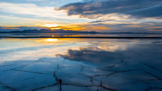 Ocean mountain sunset clouds horizon - a sky in the background free wallpaper