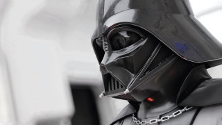 Star wars helmet chain greyscale - a star wars character free wallpaper for desktop