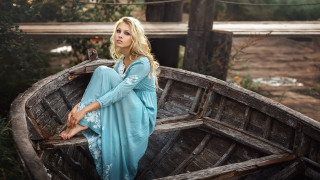 Woman boat water blonde blue - artur tarnowski free wallpaper