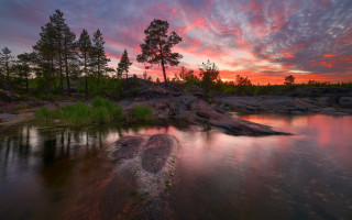 Sunset river rocks trees clouds 3 - a sunset over a river free wallpaper