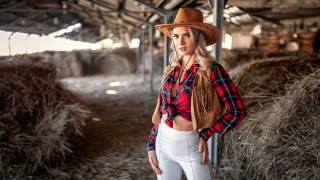 Cowgirl barn hay bales blonde - a barn free wallpaper