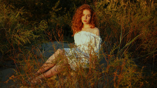 Elina karimova autumn field portrait - natural light free wallpaper