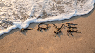 Love sand beach ocean waves - the shore free wallpaper