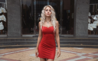 Woman red dress clock building - slim free wallpaper