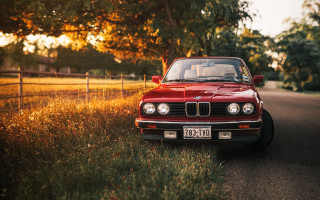 Red car autumn sunset fence - retro free wallpaper