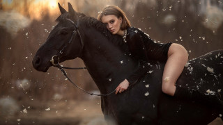 Woman horse snowflakes fashion puzzle - a woman riding free wallpaper