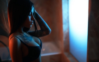 Woman tattoo bathroom hologram darkskin - tattoo free wallpaper