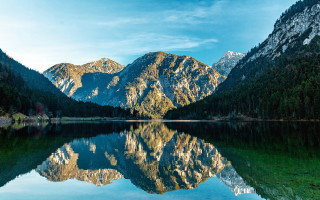 Mountain range reflection lake forest 9 - a still lake free wallpaper