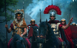 Roman horsemen spear banner cybis - a group of men free wallpaper