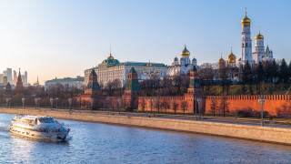 River city castle bridge skyline - panoramic view free wallpaper