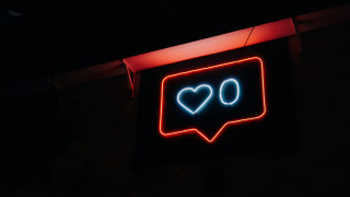 Neon heart bubbles red light - a neon sign free wallpaper